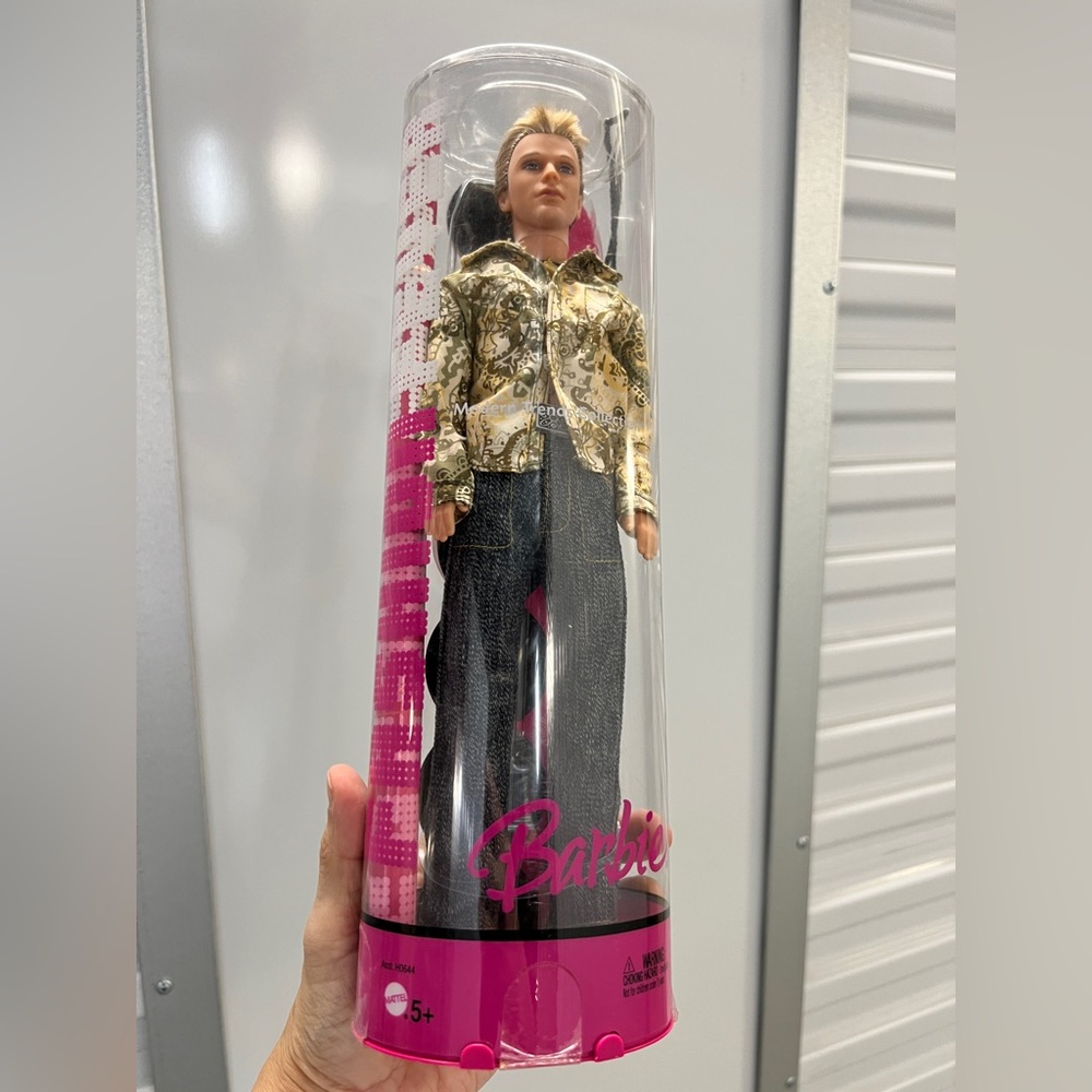 Fashion Fever MODERN TRENDS Ken Barbie Doll Blaine BLONDE BAIR NEW SEALED RARE